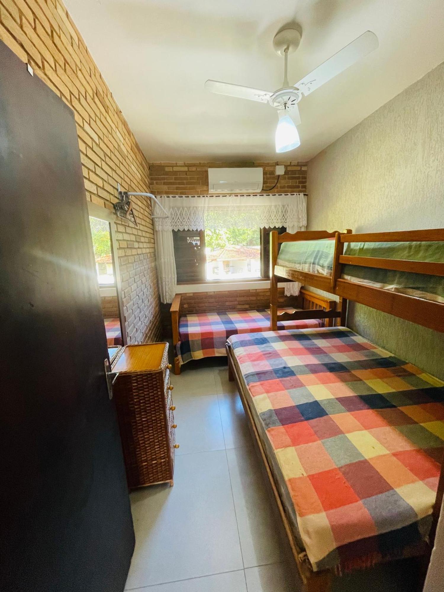 Apartamento Com Acesso A Pe A Santa Rita - Enseada - Ubatuba